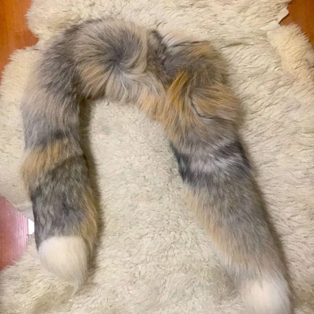 GENUINE FOX***